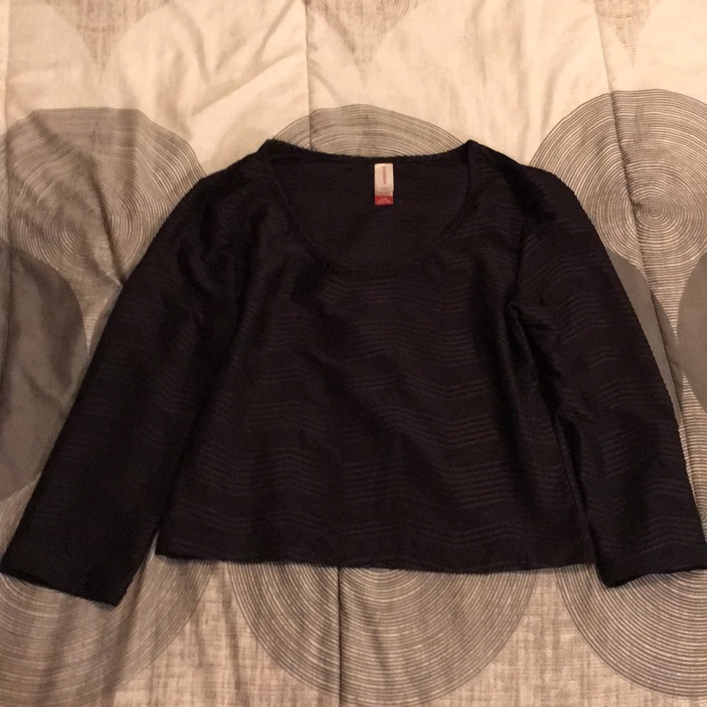 Black top long sleeved